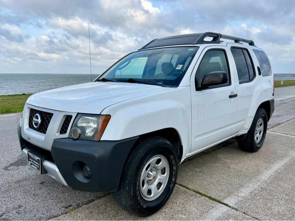Used 2011 Nissan Xterra X RWD image 1