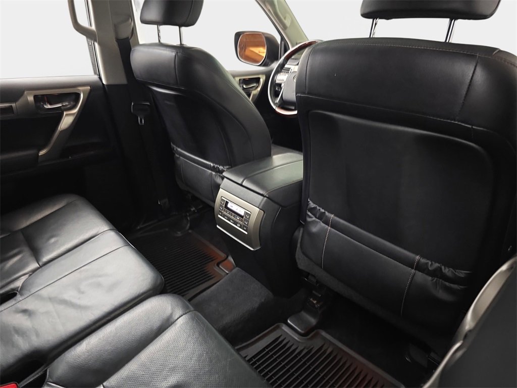 Used 2016 Lexus GX 460 image 14