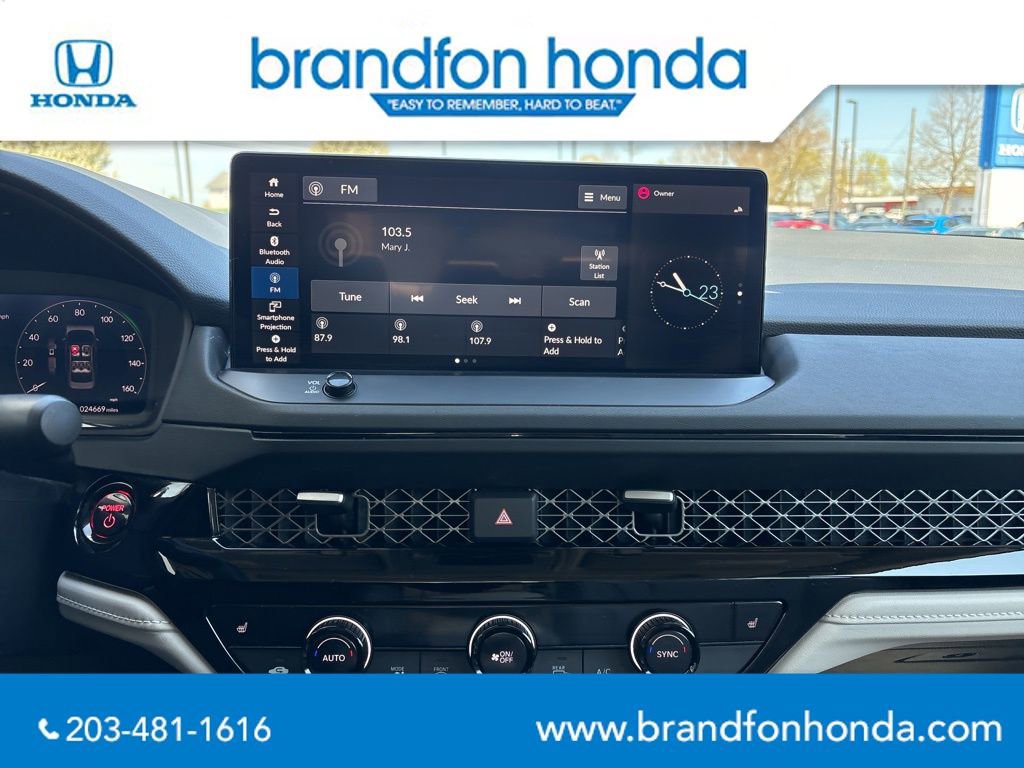 Used 2023 Honda Accord EX-L image 19