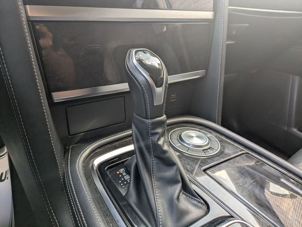 Used 2024 INFINITI QX80 Luxe image 19