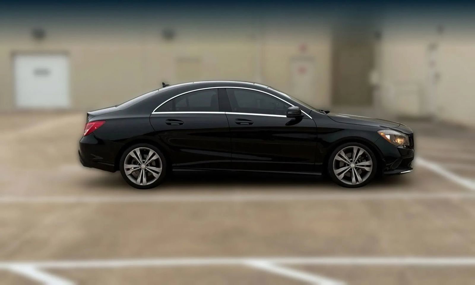 Used 2017 Mercedes-Benz CLA 250 image 10