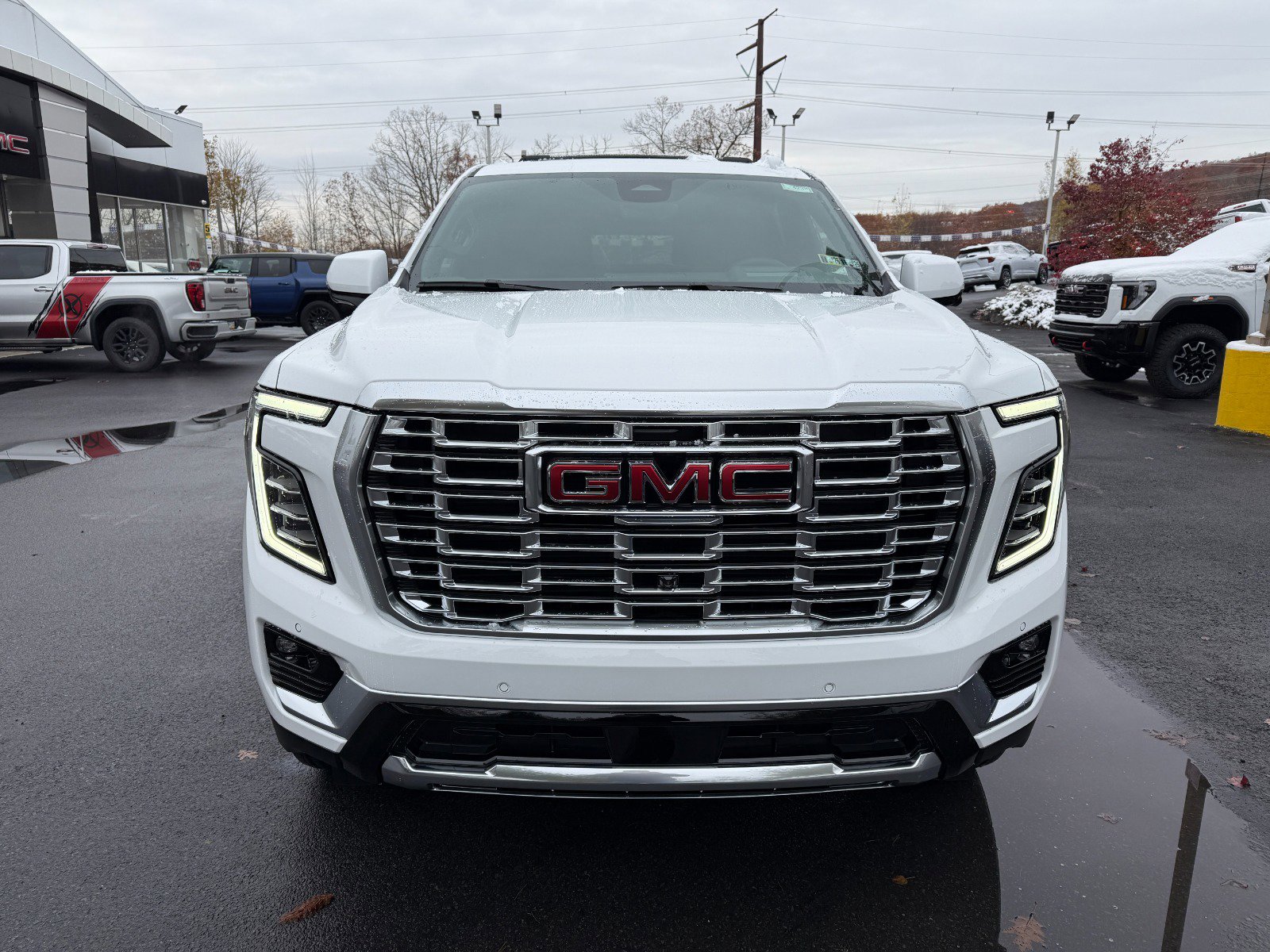New 2026 GMC Yukon XL Denali image 8