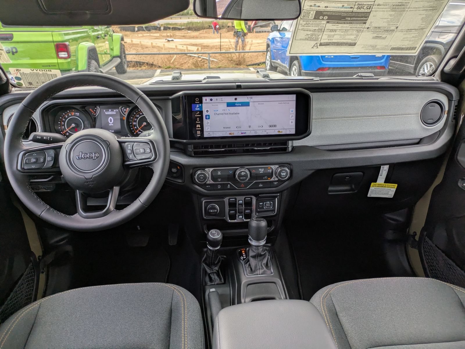 New 2025 Jeep Gladiator Sport AWD/4WD image 14