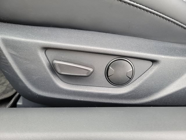 Used 2025 Ford Mustang Convertible RWD image 16