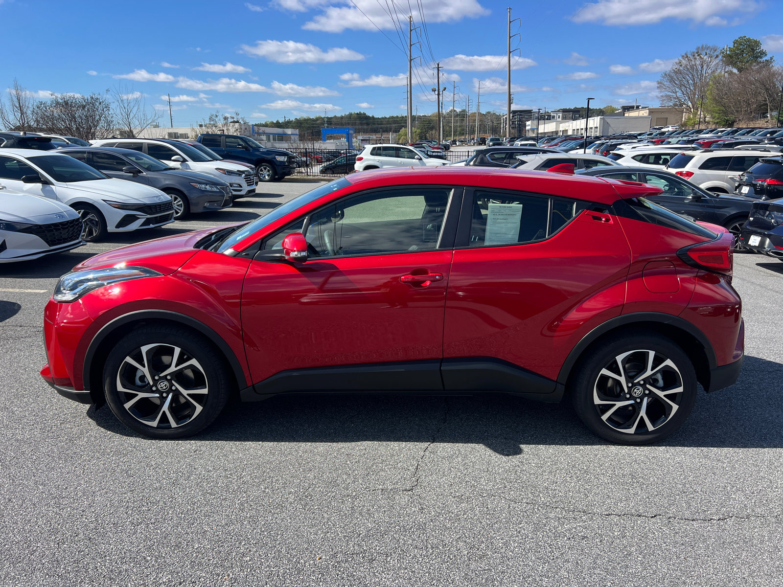 Used 2021 Toyota C-HR XLE FWD image 8