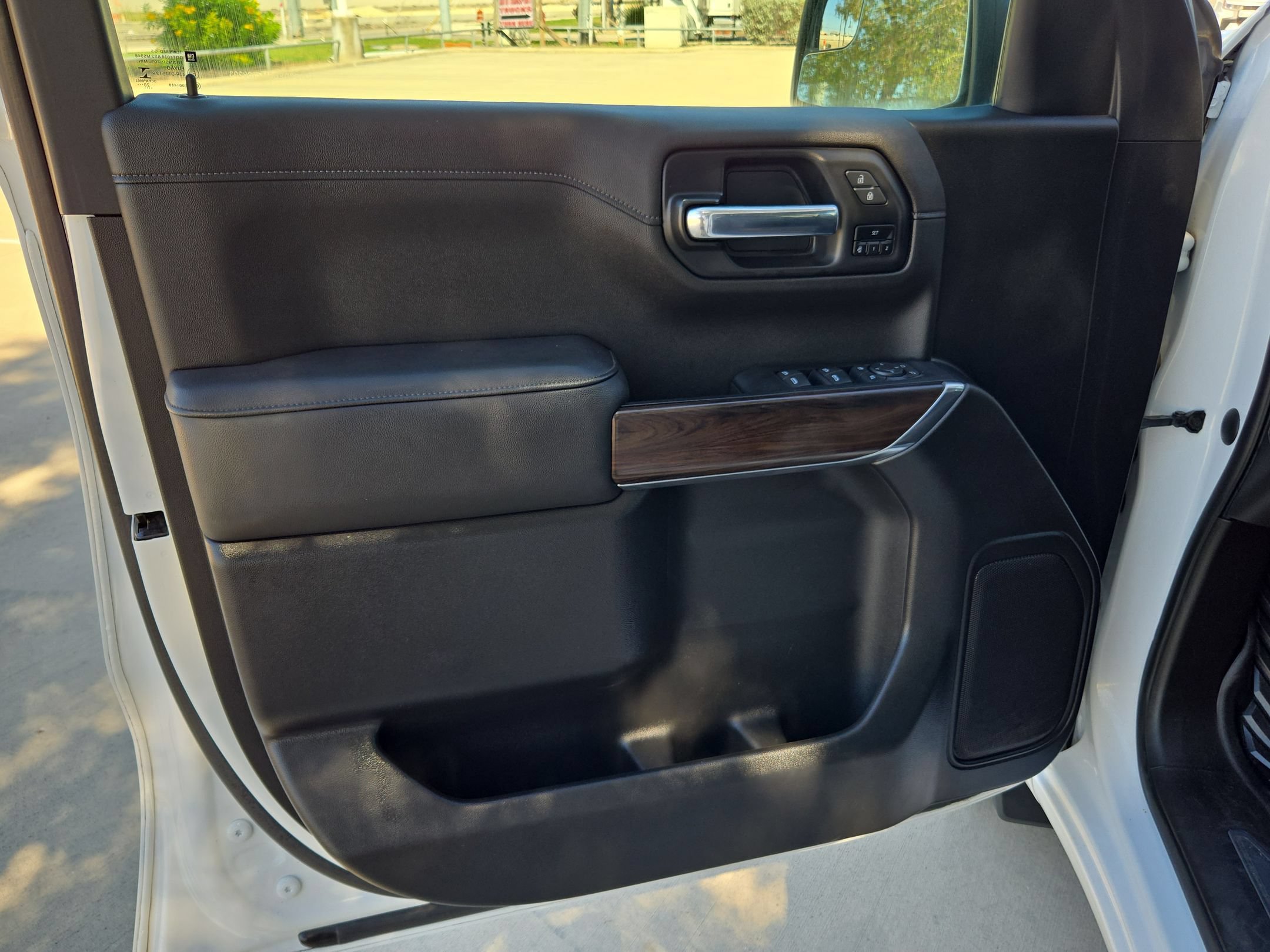 Certified 2021 GMC Sierra 1500 SLT w/ SLT Convenience Package RWD image 11