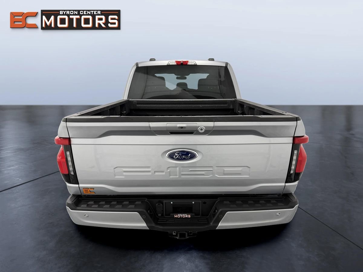 Used 2022 Ford F150 Lightning XLT AWD/4WD image 5