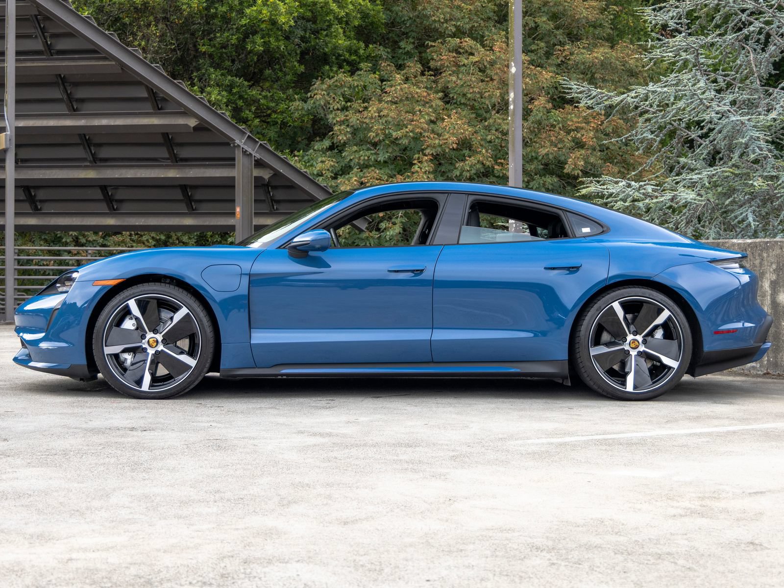 Certified 2024 Porsche Taycan Turbo AWD/4WD image 2