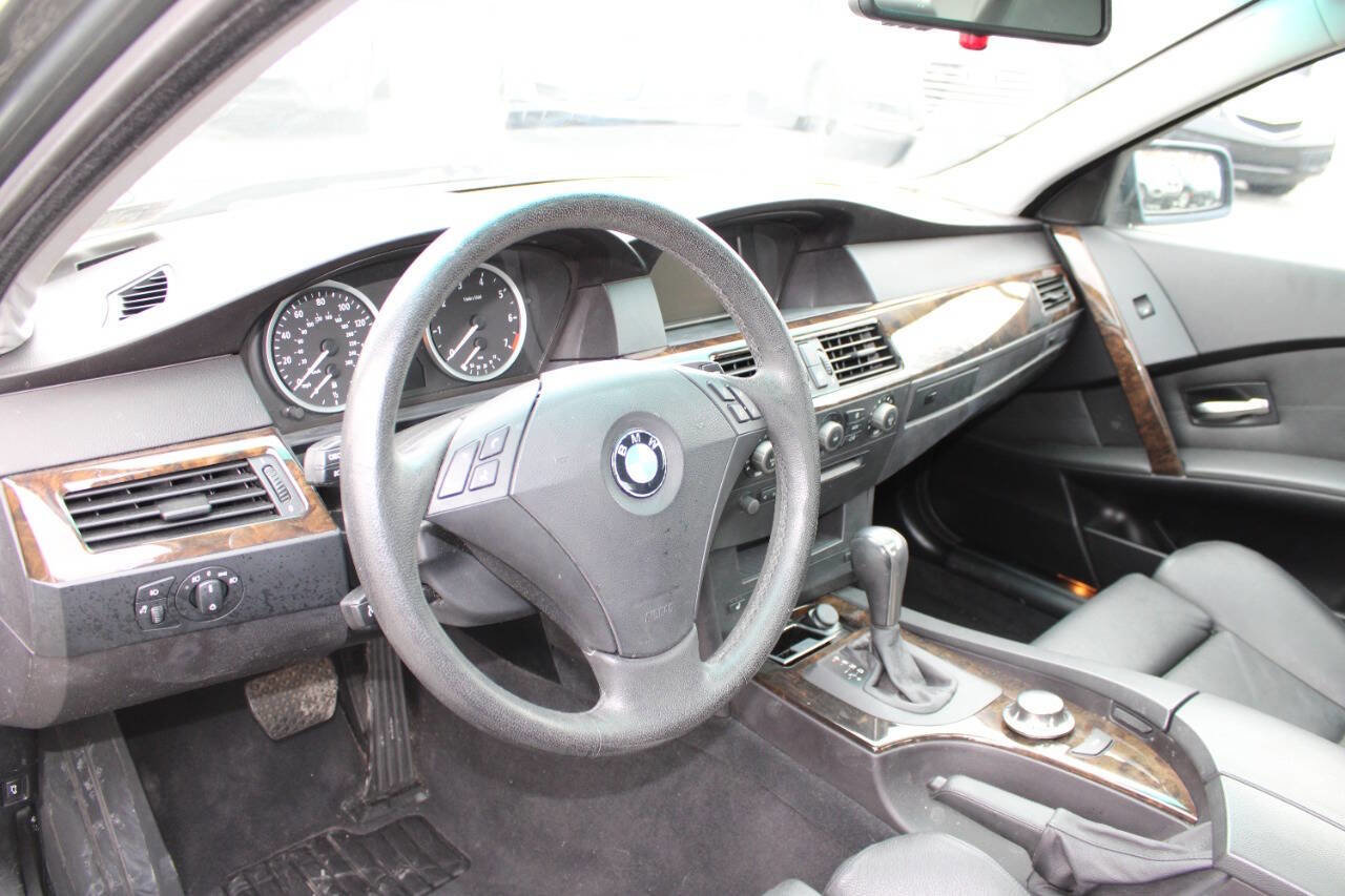 Used 2004 BMW 530i Sedan image 13