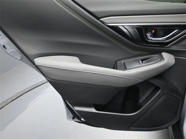 Used 2025 Subaru Outback Onyx Edition w/ Popular Package #2 image 25