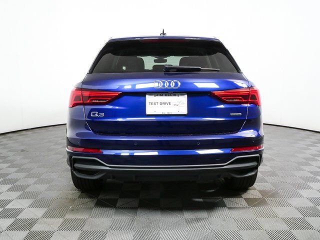 Used 2023 Audi Q3 2.0T Premium w/ Convenience Package AWD/4WD image 25
