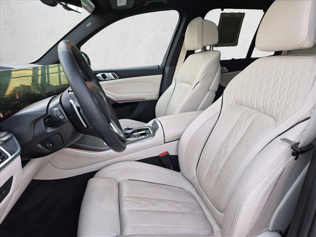 Certified 2025 BMW X5 xDrive40i w/ Executive Package AWD/4WD image 17