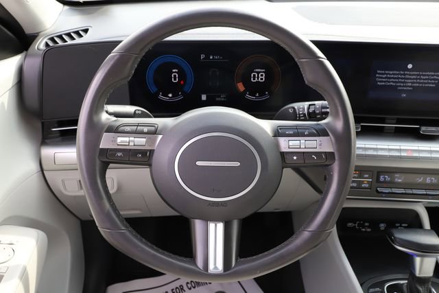 Used 2025 Hyundai Kona SEL image 22