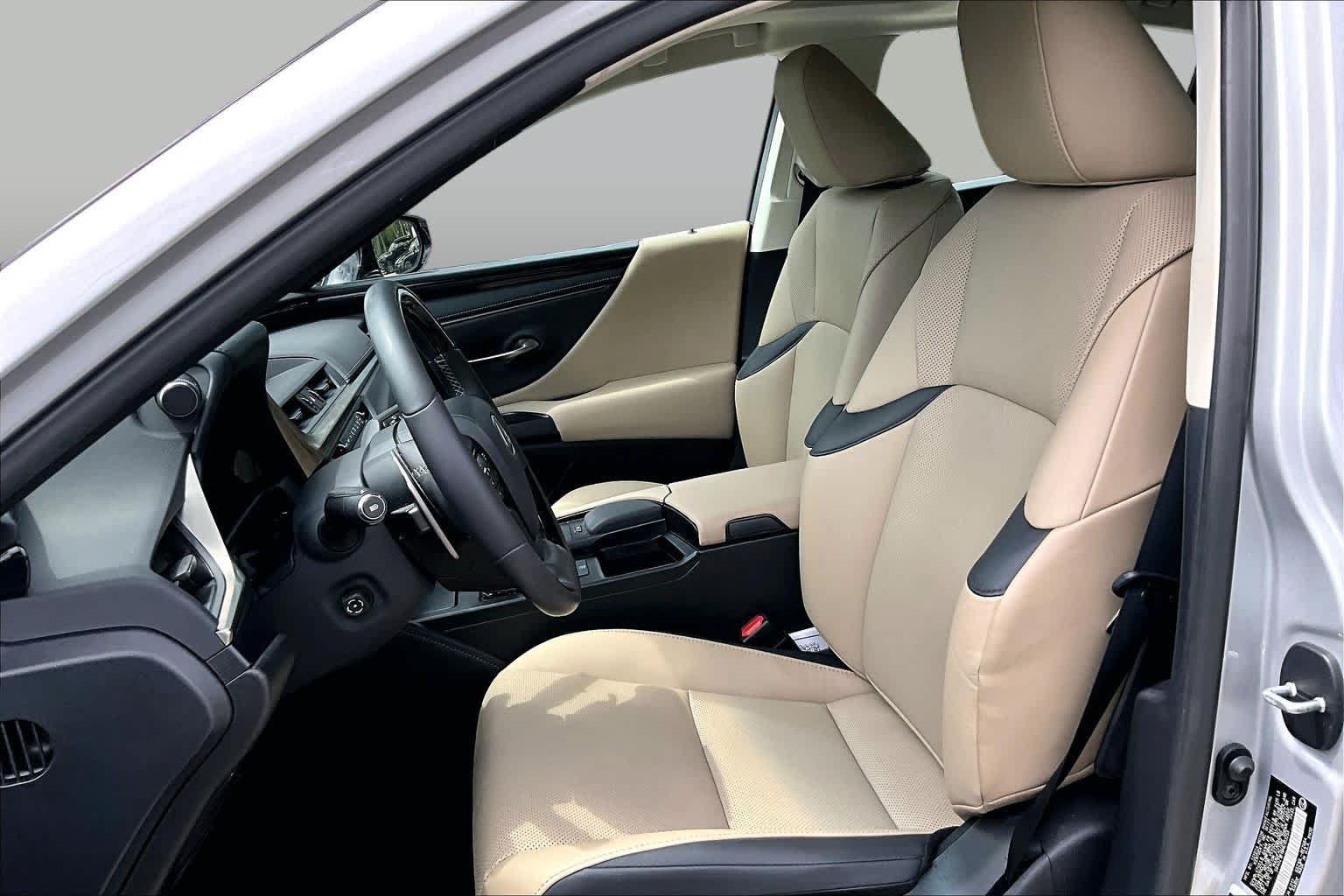Used 2021 Lexus ES 350 w/ Premium Package FWD image 8