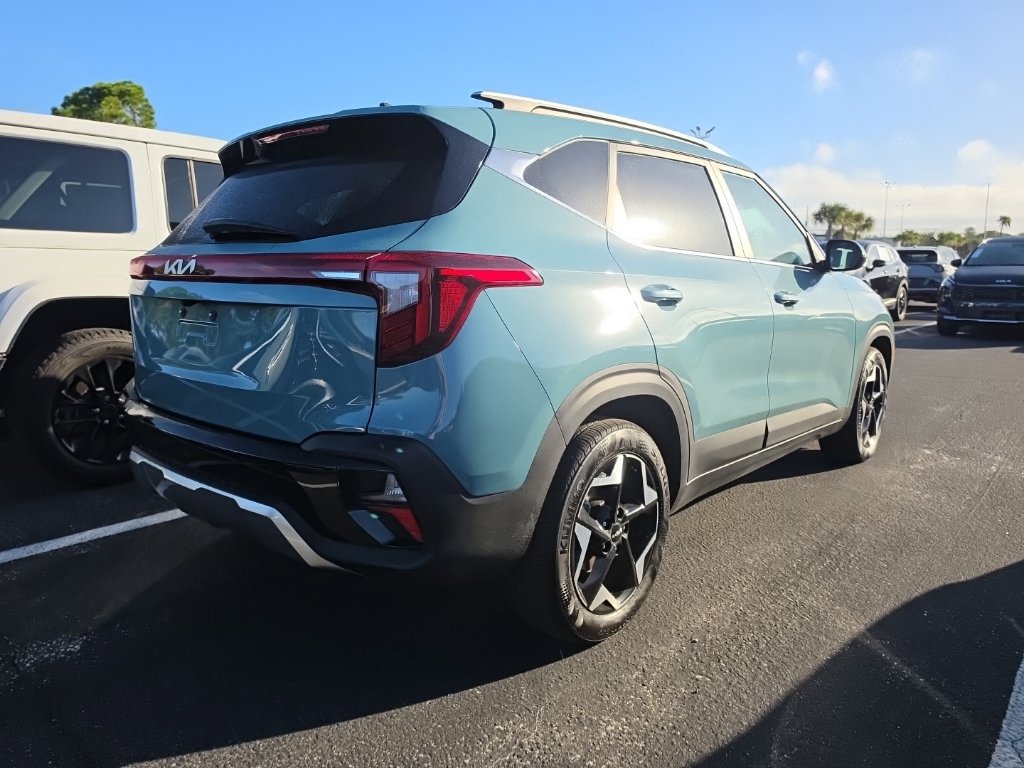 Used 2026 Kia Seltos EX FWD image 17
