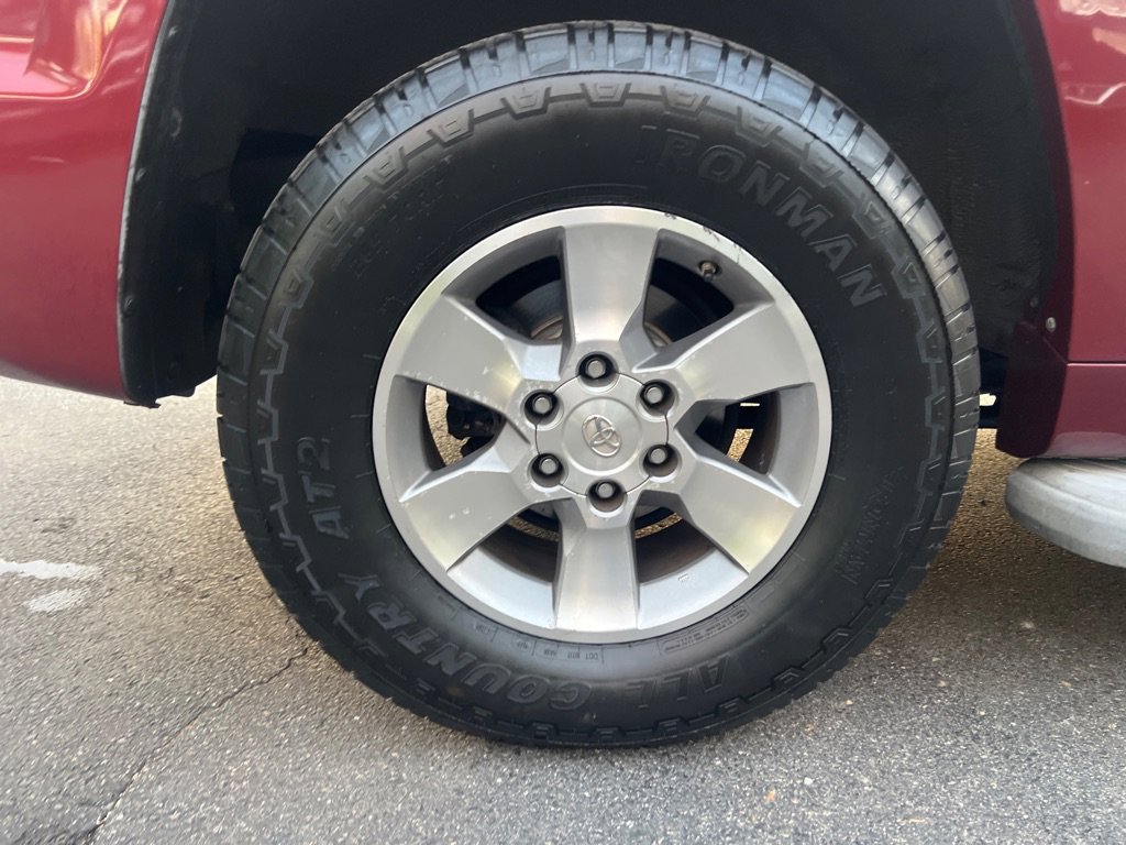 Used 2011 Toyota 4Runner SR5 image 38