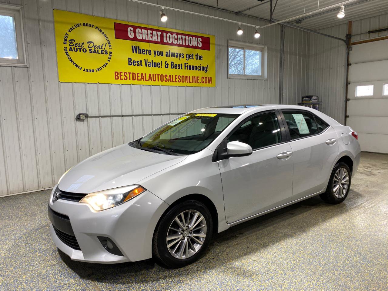 Used 2015 Toyota Corolla LE image 1