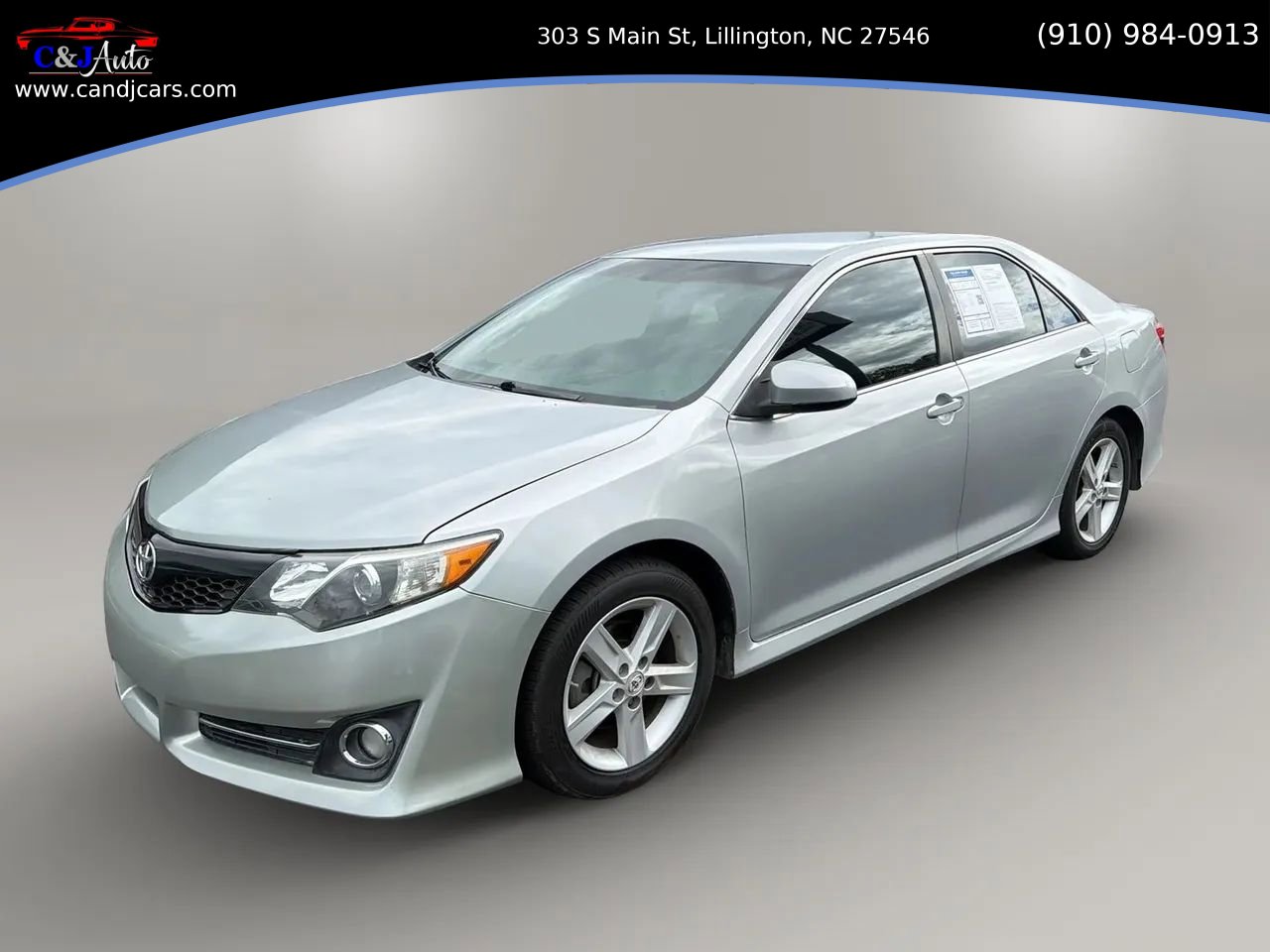 Used 2012 Toyota Camry SE FWD image 1