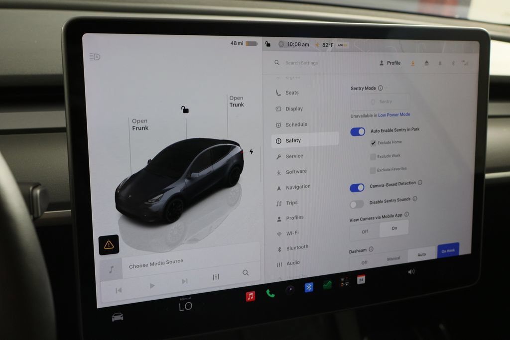 Used 2022 Tesla Model Y Performance AWD/4WD image 32