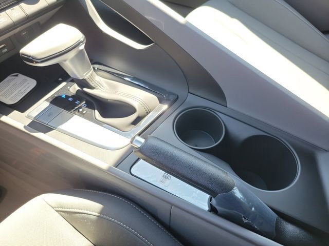 New 2026 Hyundai Elantra Sport image 13