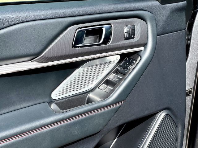 Used 2025 Ford Explorer ST AWD/4WD image 9