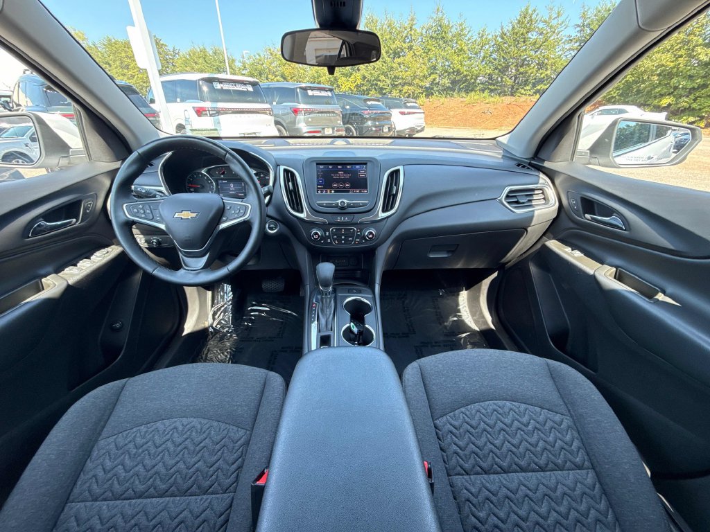 Used 2024 Chevrolet Equinox LT AWD/4WD image 13