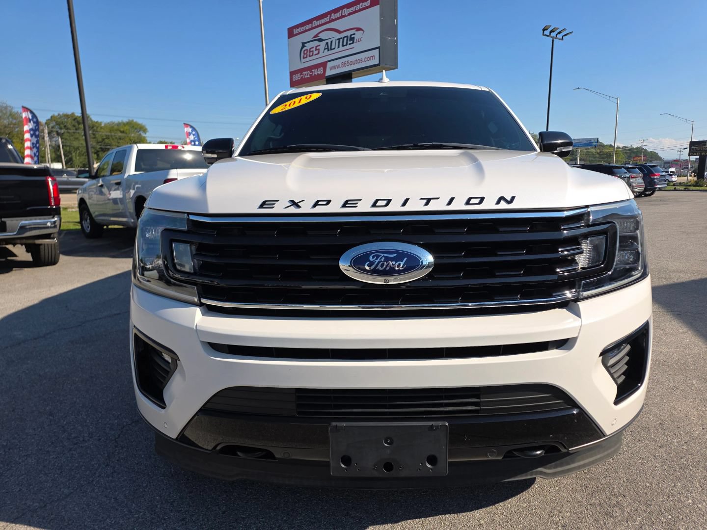 Used 2019 Ford Expedition Limited w/ Equipment Group 303A AWD/4WD image 8