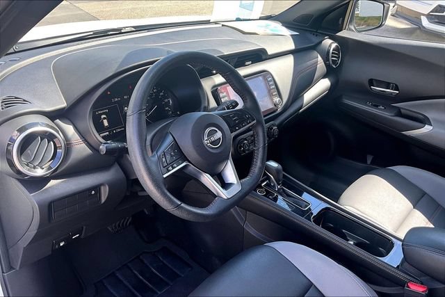 Used 2023 Nissan Kicks SR w/ SR Premium Package FWD image 14