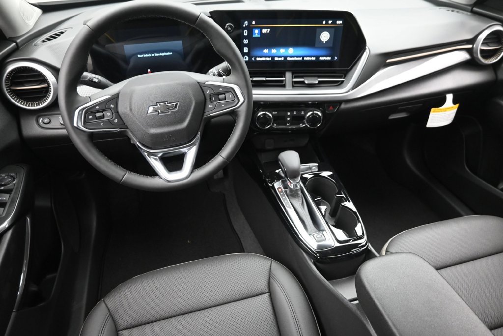 New 2026 Chevrolet Trax ACTIV w/ Driver Confidence Package FWD image 15