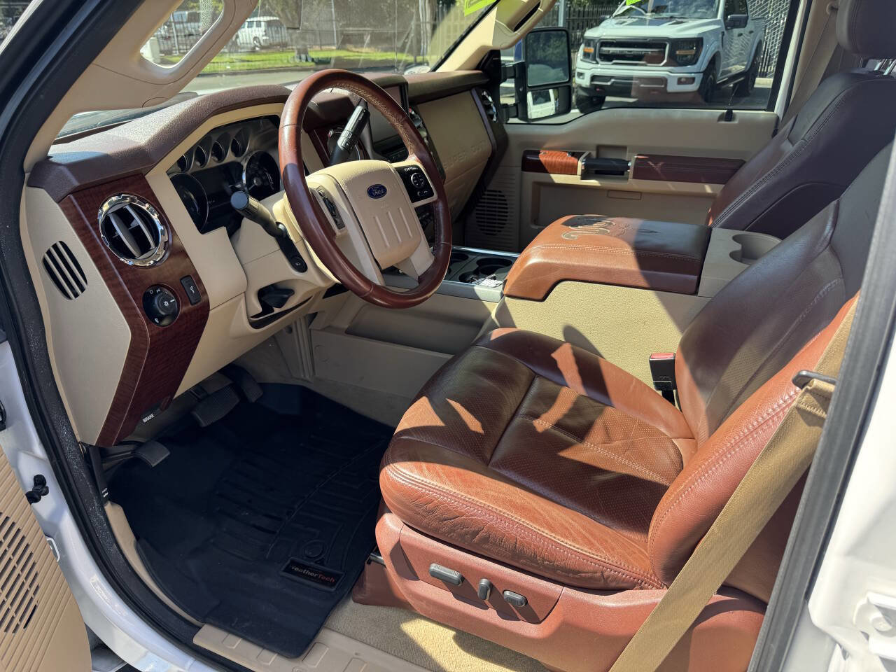 Used 2013 Ford F250 King Ranch w/ King Ranch w/Chrome Pkg image 7