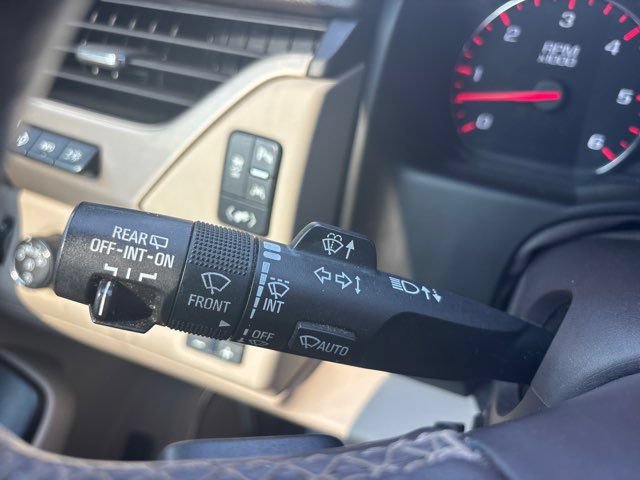 Used 2016 GMC Yukon Denali RWD image 44