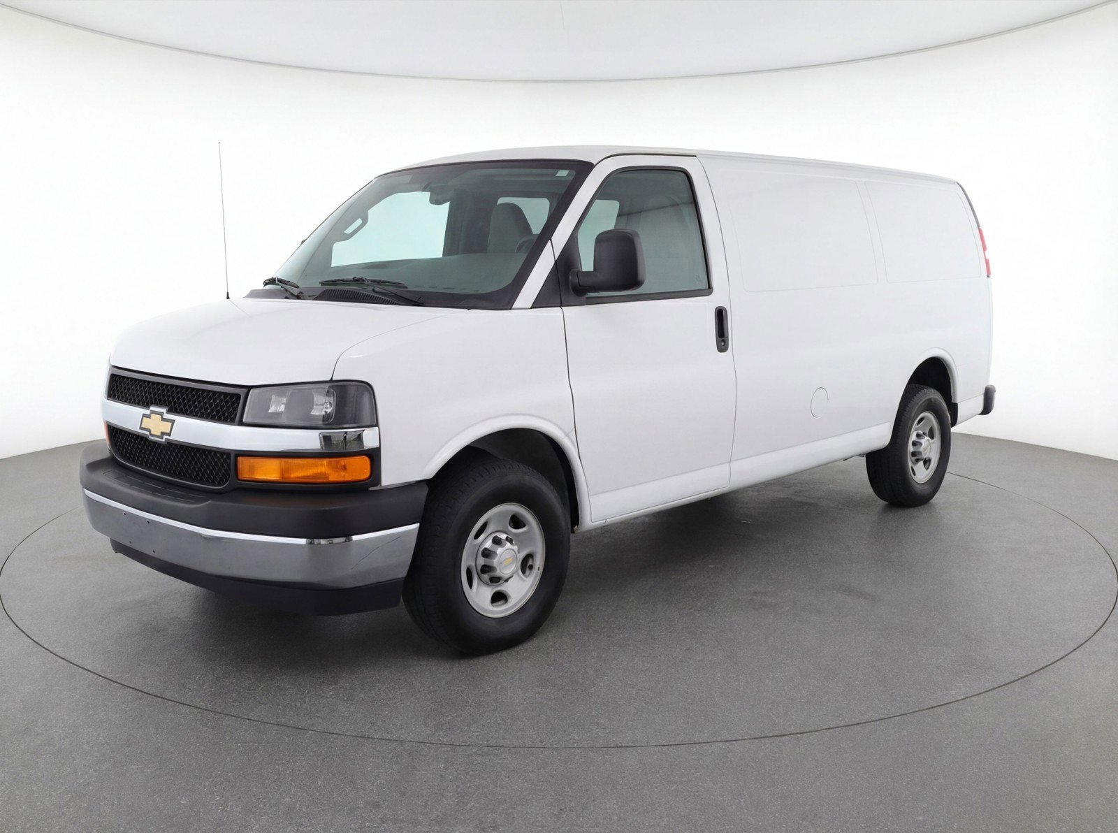 Used 2025 Chevrolet Express 3500 LT w/ LT Preferred Equipment Group image 3