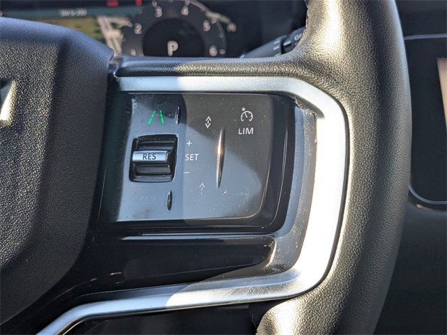 Certified 2023 Land Rover Range Rover Evoque R-Dynamic SE image 19