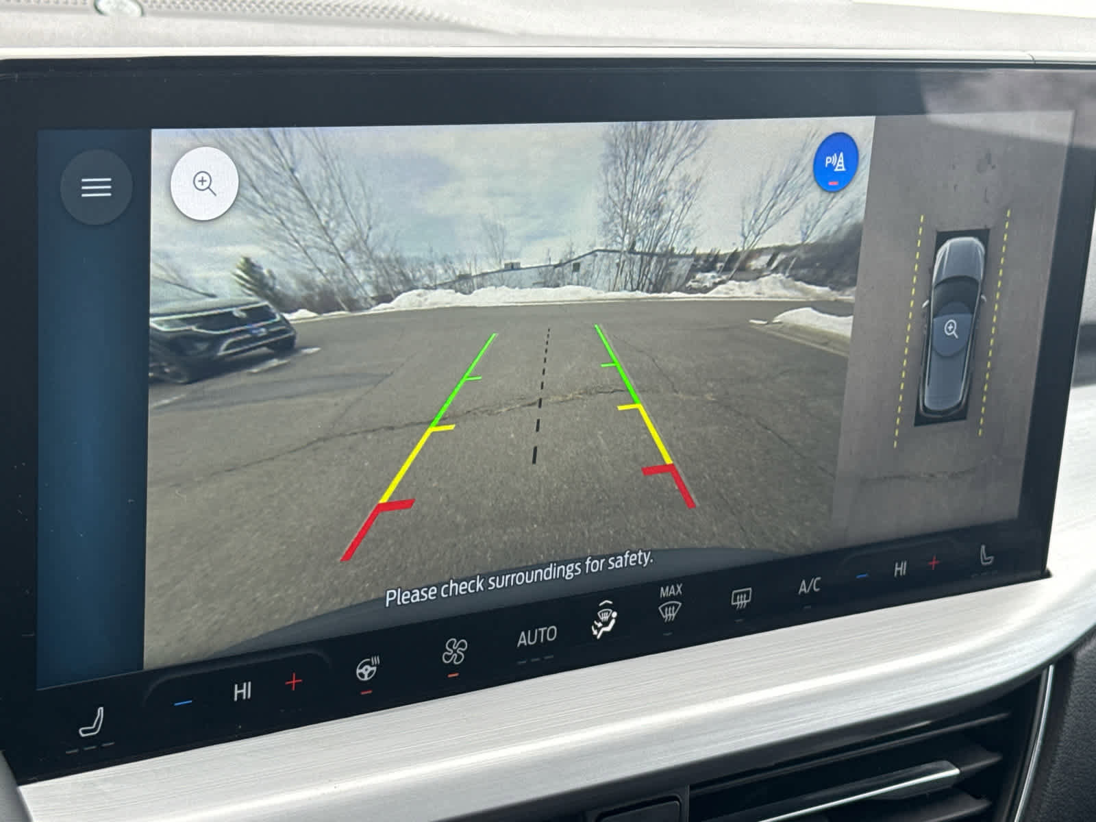 Used 2023 Ford Escape Platinum w/ Premium Technology Package image 39