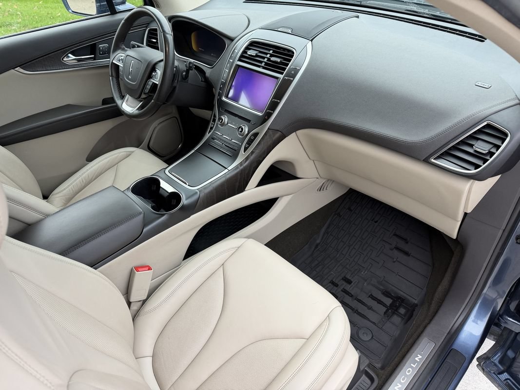Used 2019 Lincoln Nautilus Select AWD/4WD image 36