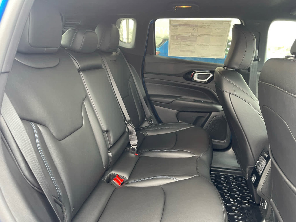 New 2026 Jeep Compass Limited AWD/4WD image 15