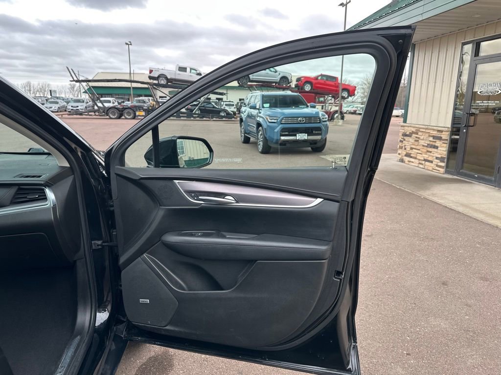 Used 2019 Cadillac XT5 Luxury image 29