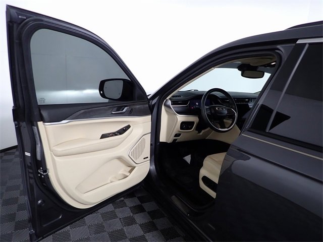 Used 2021 Jeep Grand Cherokee L Limited image 21