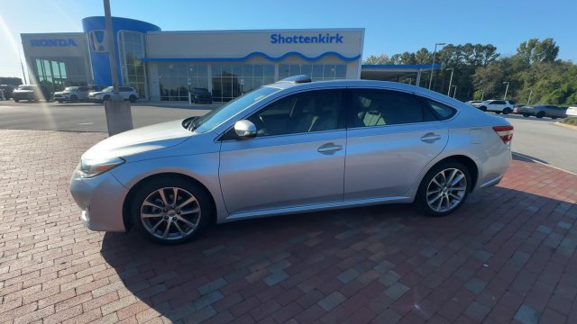 Used 2014 Toyota Avalon XLE Touring FWD image 7
