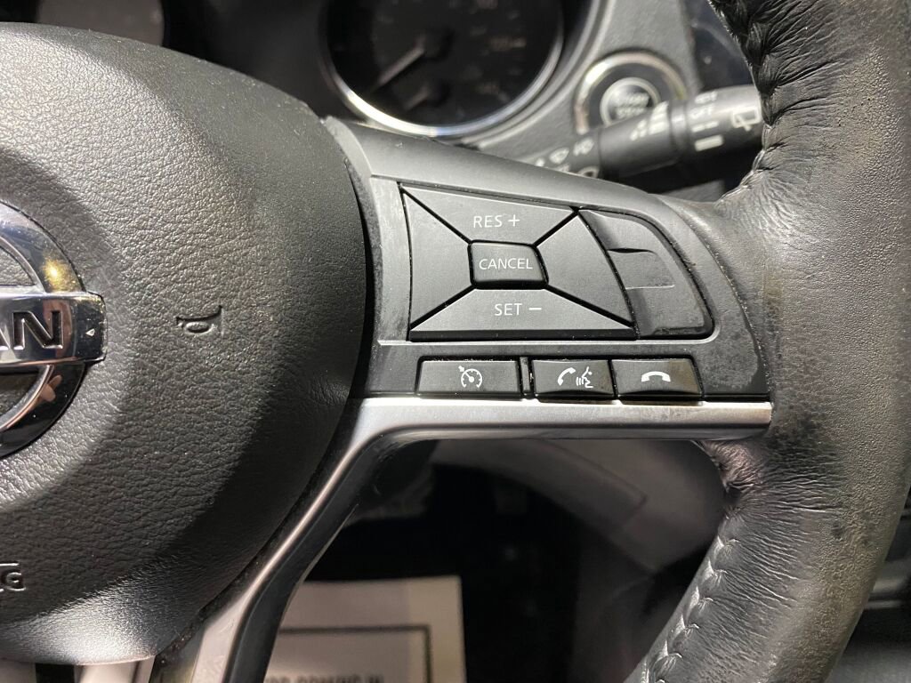 Used 2018 Nissan Rogue Sport SV w/ SV All-Weather Package AWD/4WD image 15