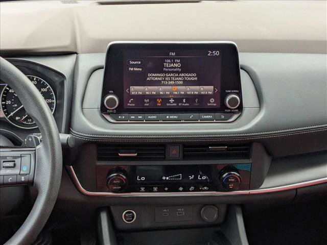 Used 2023 Nissan Rogue SV image 14
