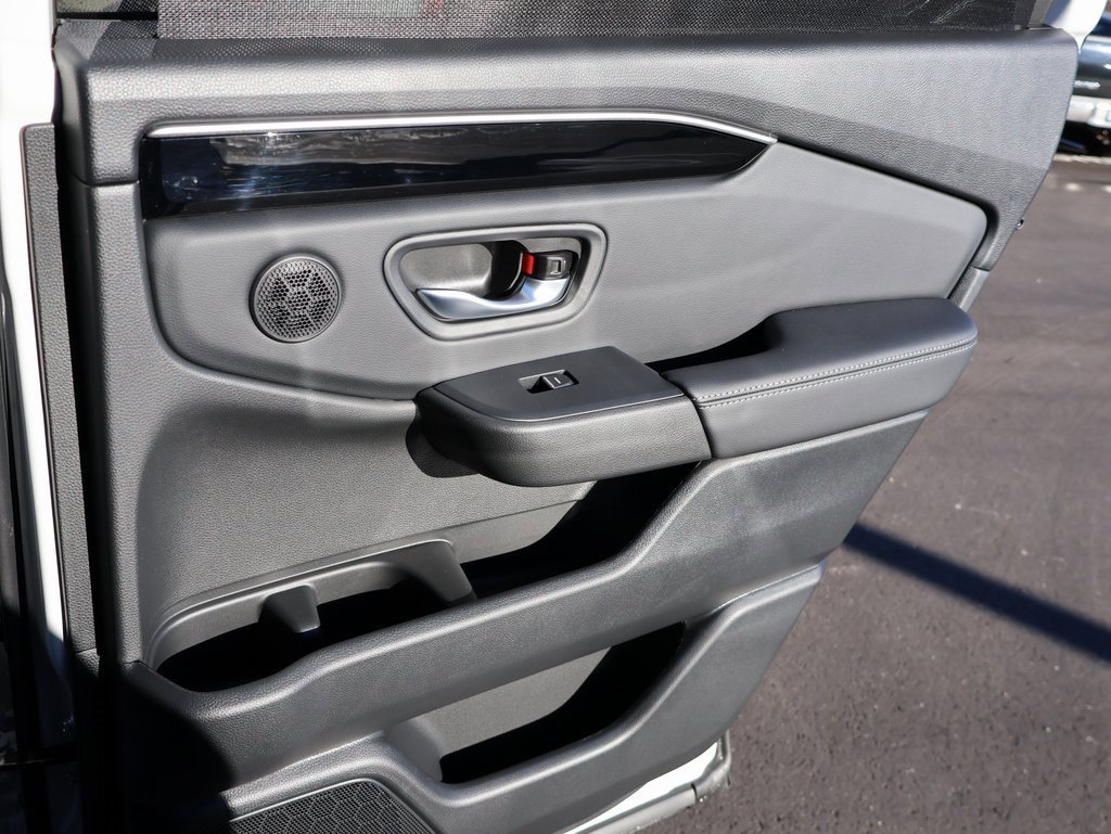 New 2025 Honda Pilot EX-L image 14