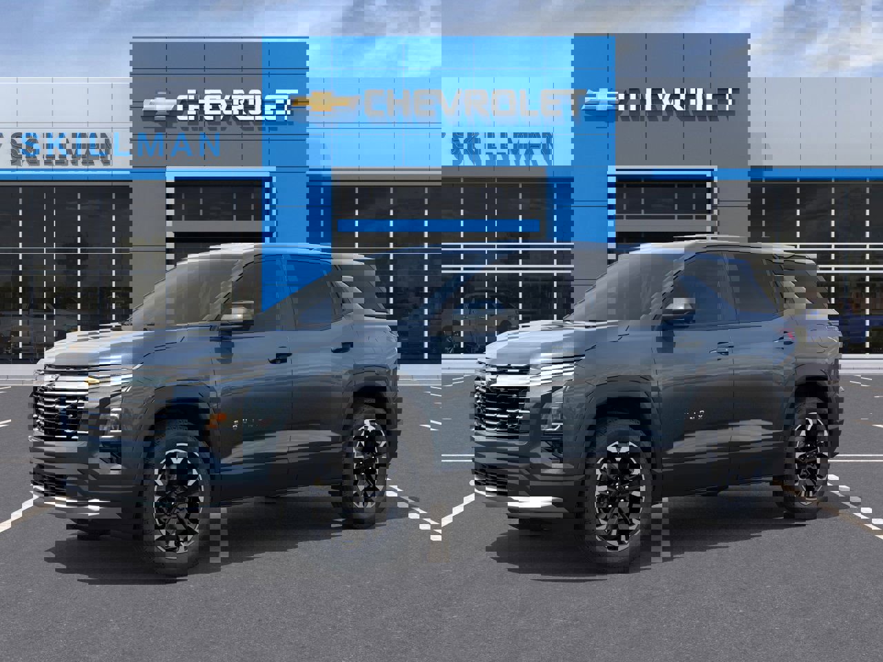 New 2026 Chevrolet Equinox LT w/ Safety and Technology Package image 2