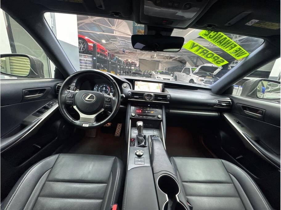 Used 2017 Lexus IS 200t F Sport w/ F Sport Package RWD image 20