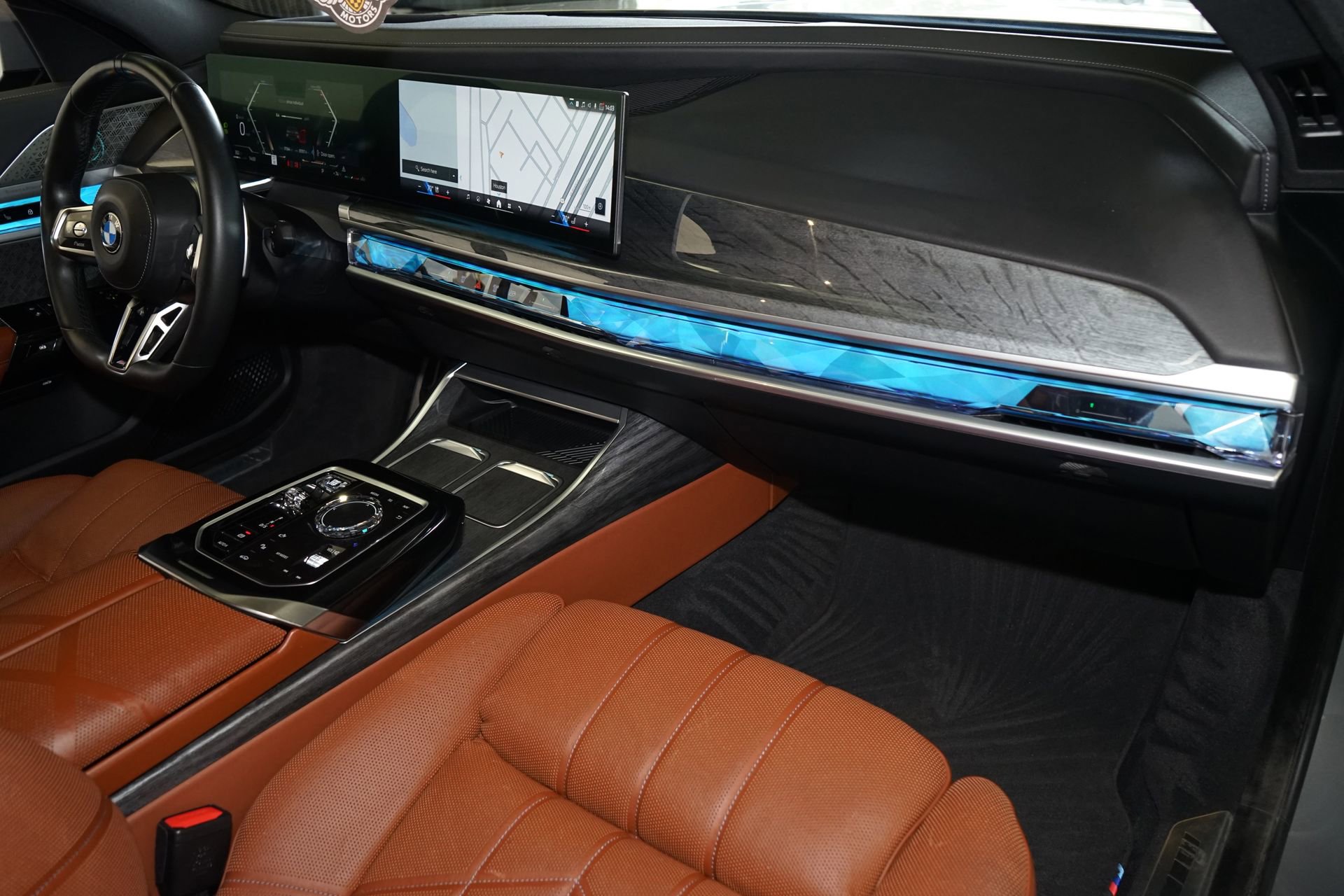 Used 2023 BMW 740i image 10