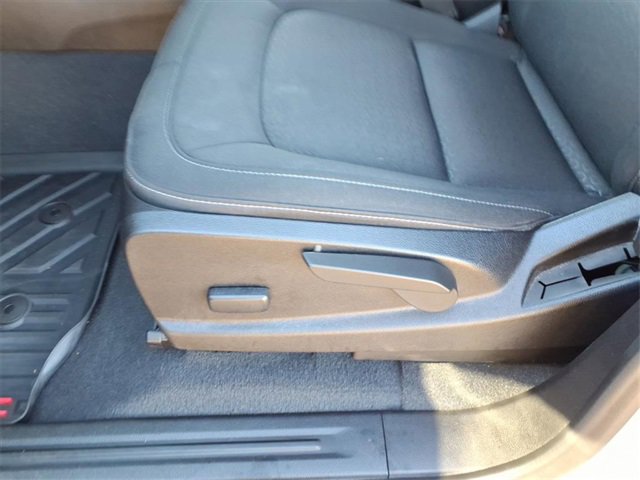 Used 2019 GMC Canyon SLE w/ SLE Convenience Package image 5