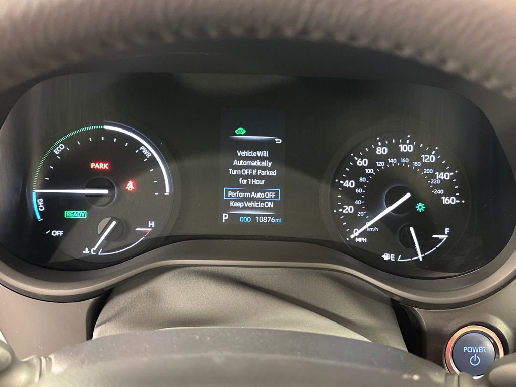 Used 2024 Toyota Sienna XLE FWD image 33