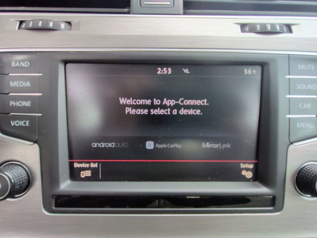 Used 2016 Volkswagen Golf S FWD image 19
