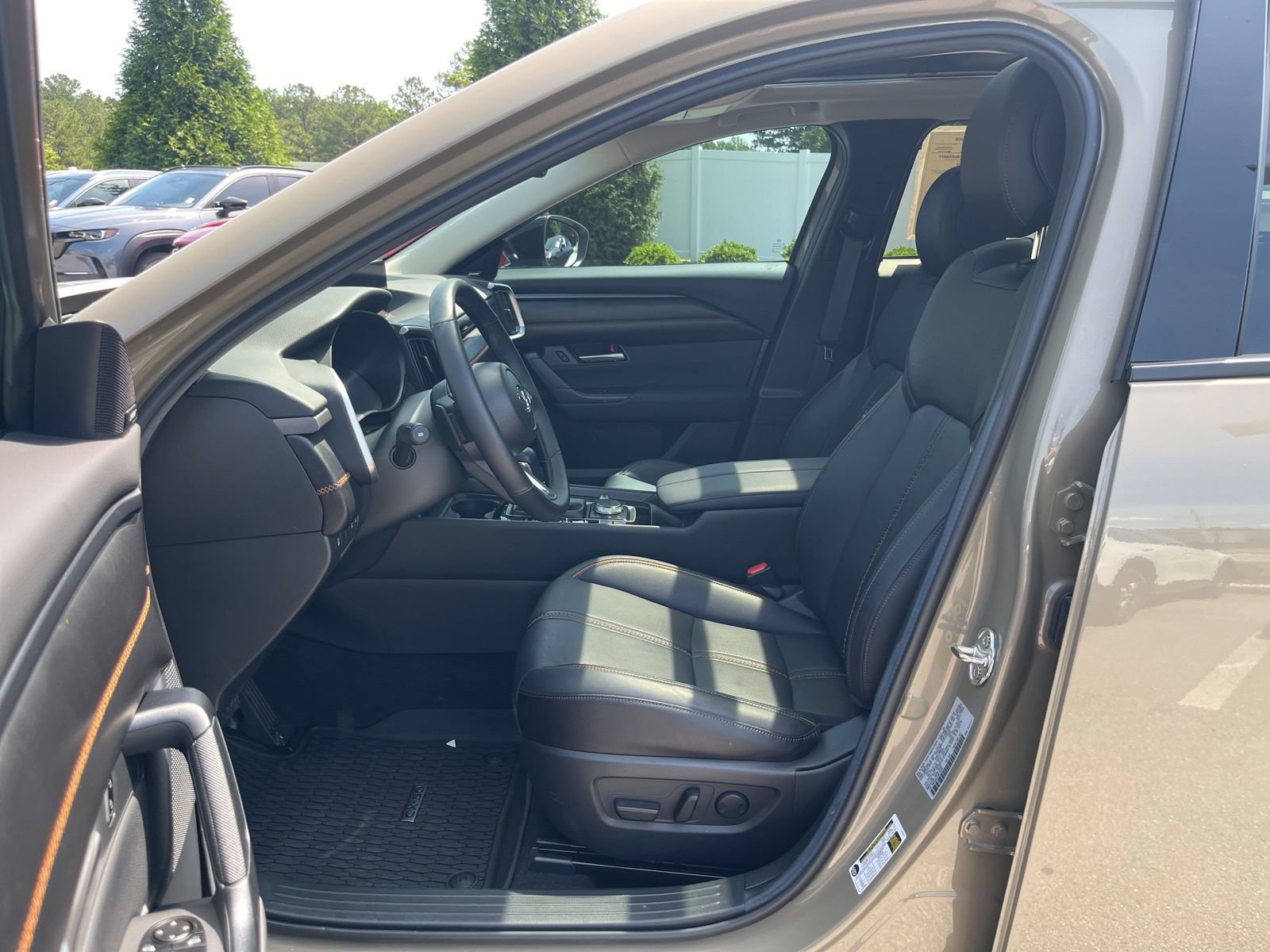 Certified 2025 MAZDA CX-50 AWD 2.5 Turbo w/ Weather Package image 31