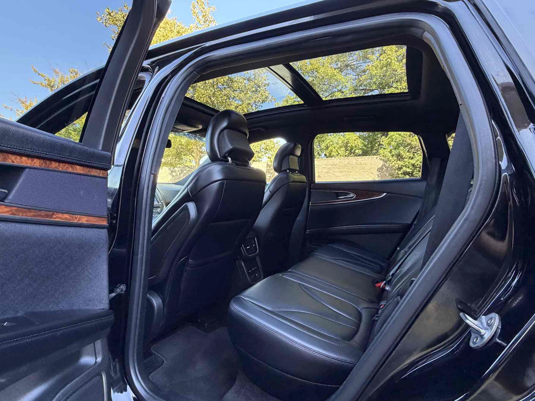 Used 2018 Lincoln MKX Reserve FWD image 13